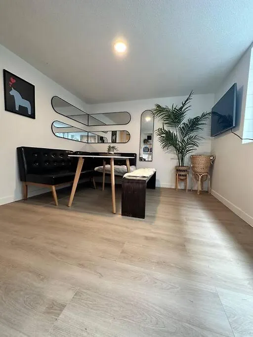 Petite Main Street Haven Apartment Vancouver Canada